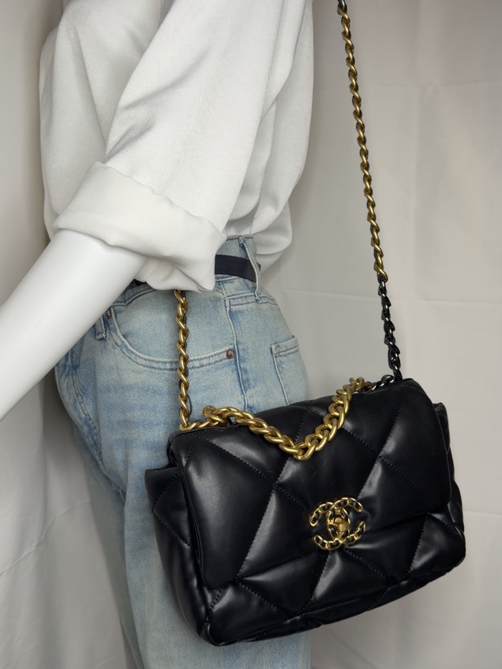 Quilted Black Leather Shoulder Bag with Gold Chain